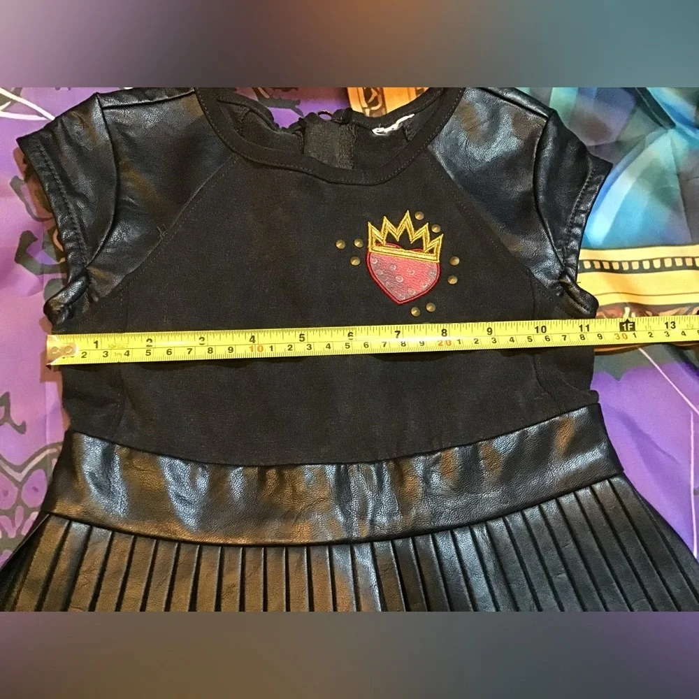 Disney parks descendants girls dress size 4